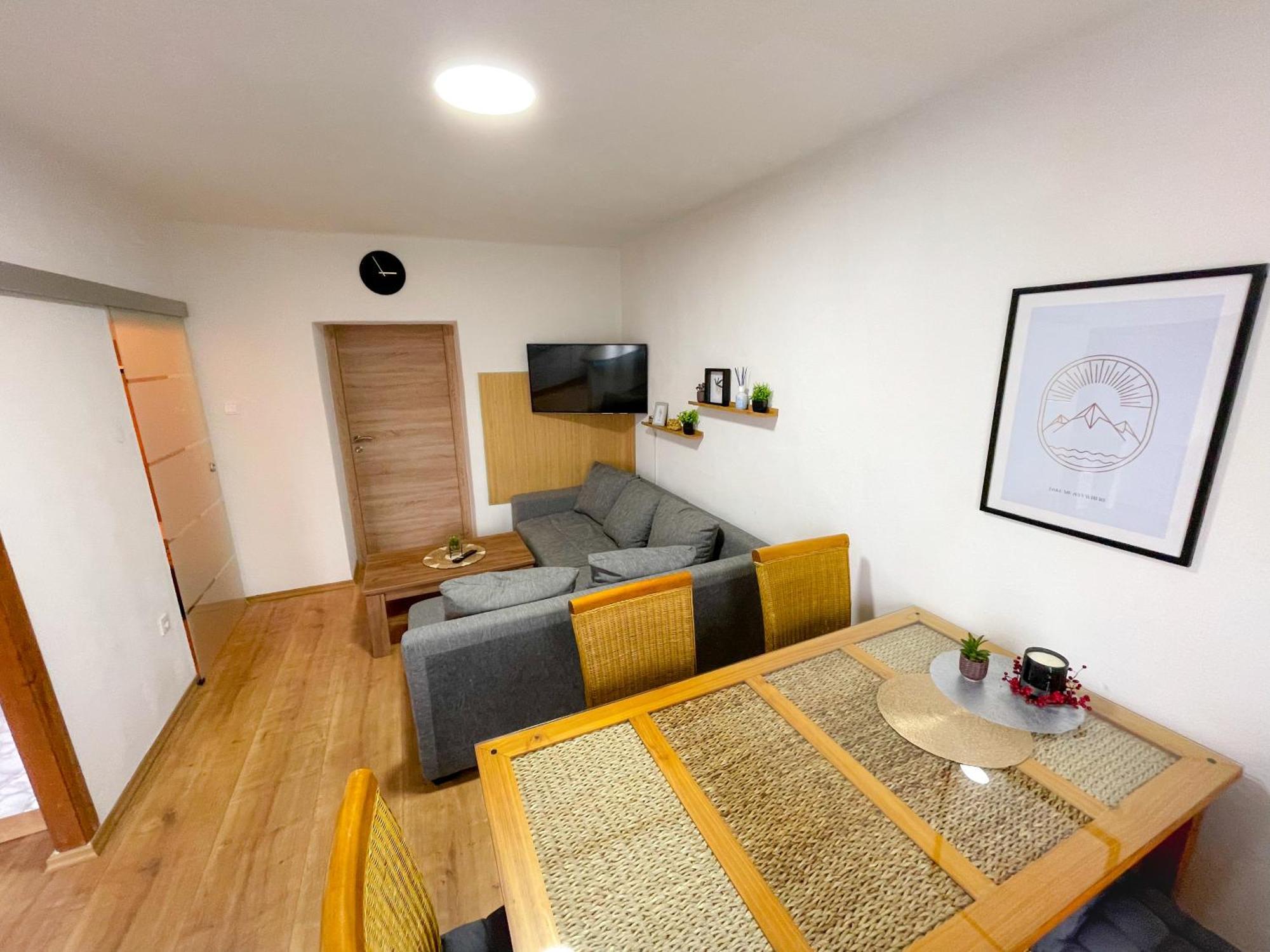 Moderne Ferienwohnung Felbbauer #50 Кніттельфельд Екстер'єр фото
